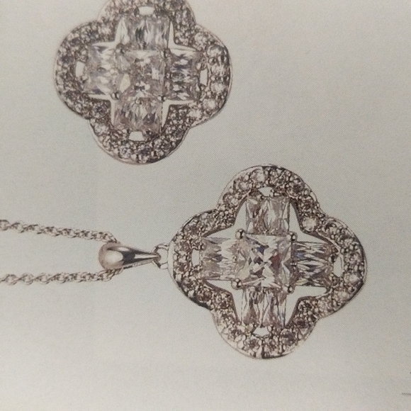 Park Lane cubic zirconia necklace - Picture 6 of 10